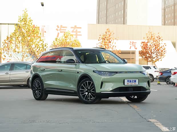 零跑汽车 零跑C11 2021款 尊享版 零跑汽车 零跑C11 2021款 尊享版