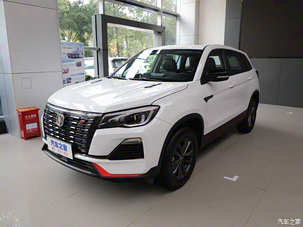長(zhǎng)安汽車(chē) 長(zhǎng)安CS75 2022款 藍(lán)鯨版 1.5T 手動(dòng)精英型
