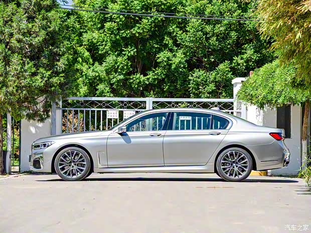 宝马(进口) 宝马7系 2019款 740Li