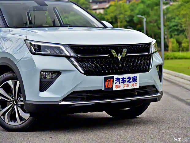 上汽通用五菱 五菱星辰 2022款 2.0L HEV 上汽通用五菱 五菱星辰 2022款 2.0L HEV