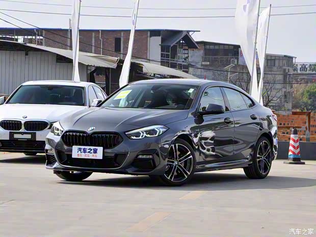 宝马(进口) 宝马2系 2021款 225i 四门轿跑车 M运动曜夜套装 宝马(进口) 宝马2系 2021款 225i 四门轿跑车 M运动曜夜套装