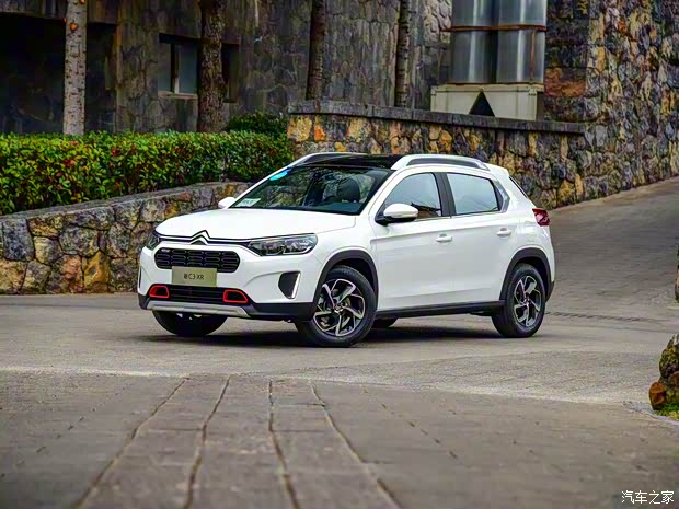 东风雪铁龙 雪铁龙C3-XR 2019款 190THP 自动基本型 东风雪铁龙 雪铁龙C3-XR 2019款 190THP 自动基本型