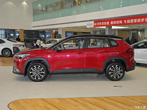 广汽丰田 锋兰达 2022款 2.0L CVT尊贵版