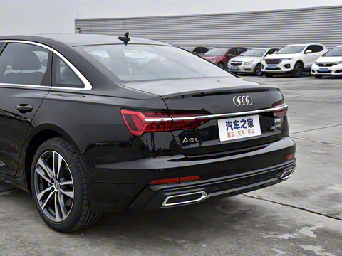 2022款 40 TFSI 豪华动感型 2022款 40 TFSI 豪华动感型