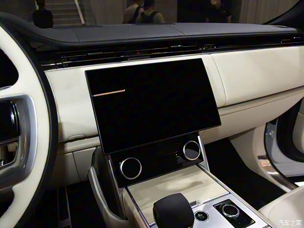 路虎(進(jìn)口) 攬勝新能源 2023款 插電混動 典范加長版