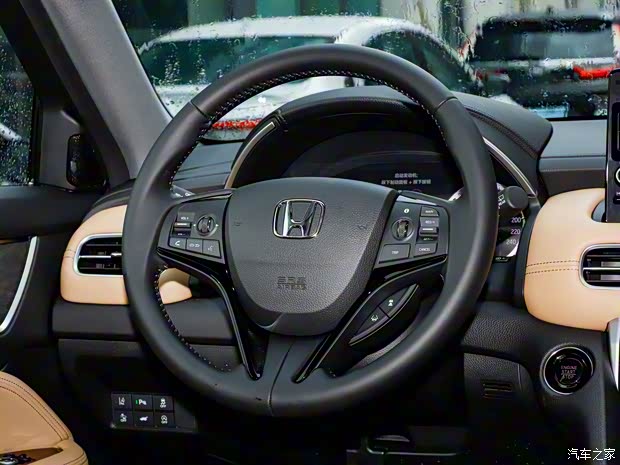 東風(fēng)本田 本田UR-V 2023款 370TURBO 四驅(qū)尊享版