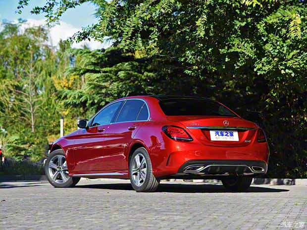 北京奔馳 奔馳C級(jí) 2019款 C 260 L 運(yùn)動(dòng)版