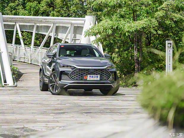 比亚迪 唐新能源 2022款 DM-p 215KM 四驱旗舰型 比亚迪 唐新能源 2022款 DM-p 215KM 四驱旗舰型