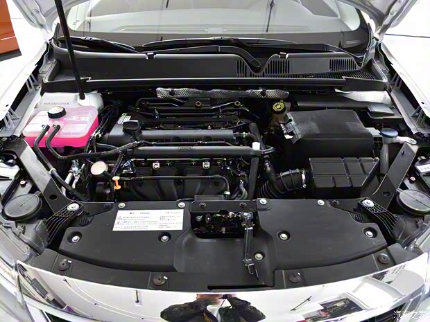 觀致汽車 觀致3 2018款 三廂 1.6L 自動(dòng)領(lǐng)先型