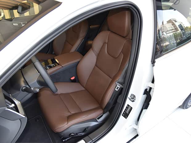 沃尔沃亚太 沃尔沃S60新能源 2020款 T8 E驱混动 四驱智逸豪华版