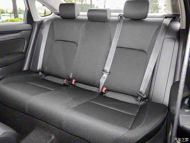 東風(fēng)本田 思域 2022款 240TURBO CVT 勁騁版