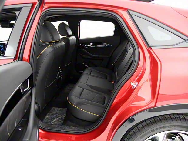 一汽奔腾 奔腾B70S 2022款 基本型