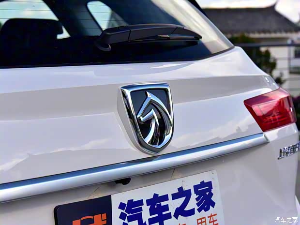 上汽通用五菱 宝骏530 2019款 1.5T CVT尊贵型