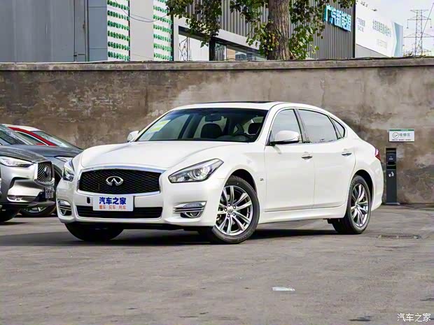 英菲尼迪(進口) 英菲尼迪Q70 2019款 Q70L 2.0T 精英版