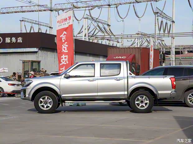 鄭州日產(chǎn) 銳騏 2021款 2.4L汽油四驅(qū)舒享版基型車2TZD