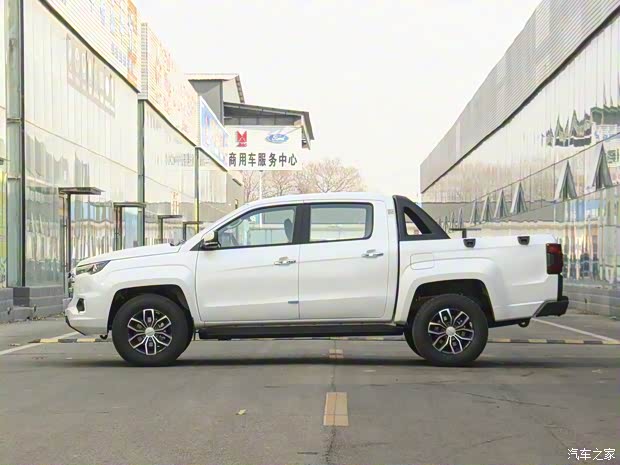 江铃汽车 域虎7 2022款 2.0T手动柴油四驱舒享型标轴 江铃汽车 域虎7 2022款 2.0T手动柴油四驱舒享型标轴