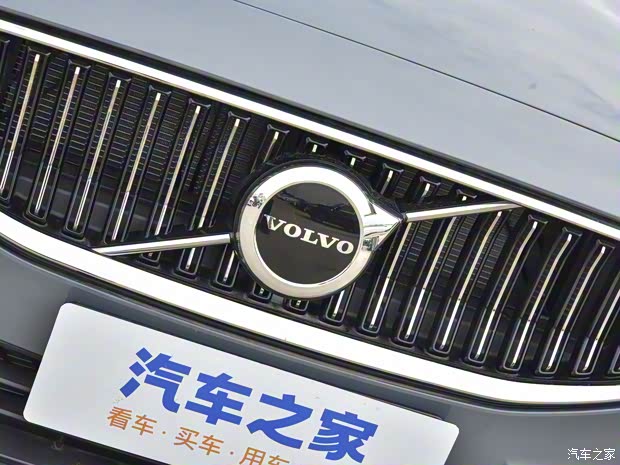沃尔沃亚太 沃尔沃S60 2024款 B4 智远豪华版 沃尔沃亚太 沃尔沃S60 2024款 B4 智远豪华版