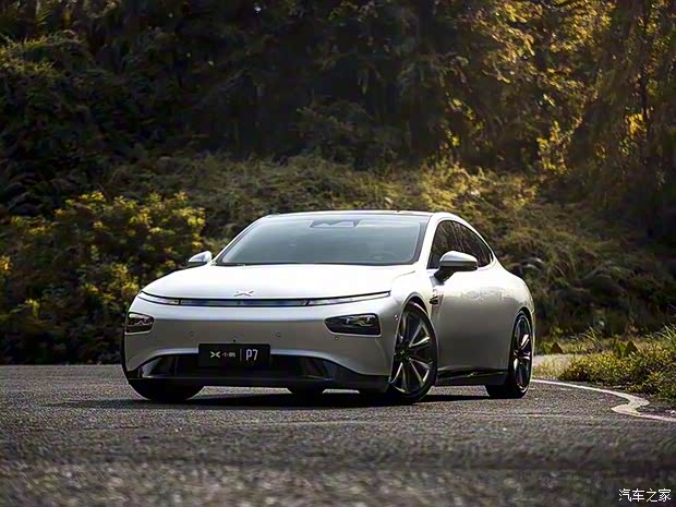 小鹏汽车 小鹏汽车P7 2020款 四驱高性能智尊版