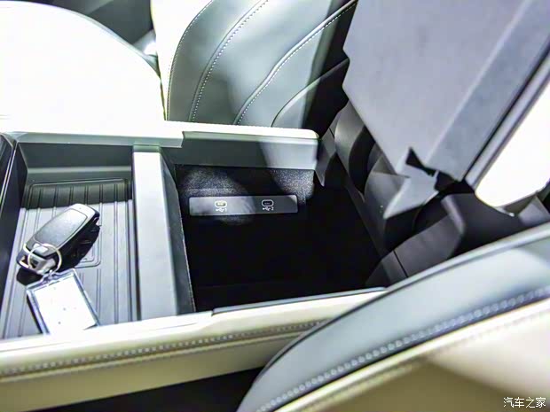 上汽奧迪 奧迪Q6 2022款 50 TFSI 基本型