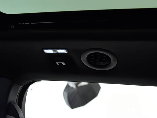 長(zhǎng)安福特 探險(xiǎn)者 2023款 EcoBoost 285 四驅(qū)ST-Line 6座