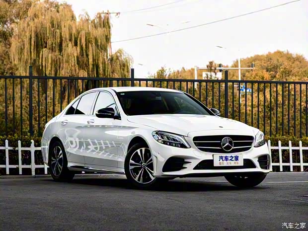 北京奔馳 奔馳C級(jí) 2020款 C 260 運(yùn)動(dòng)版