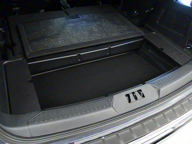 長(zhǎng)安福特 探險(xiǎn)者 2023款 EcoBoost 285 四驅(qū)ST-Line 6座