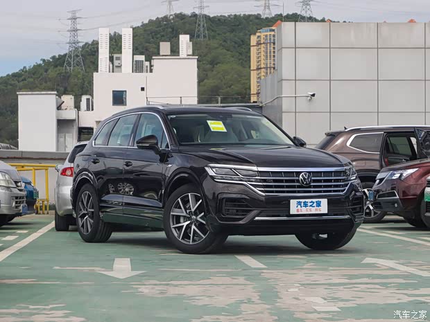 大众(进口) 途锐 2022款 3.0TSI 锐享版 经典运动套装