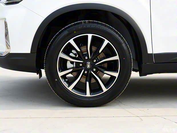 一汽奔腾 奔腾T33 2021款 1.2T 手动基本型