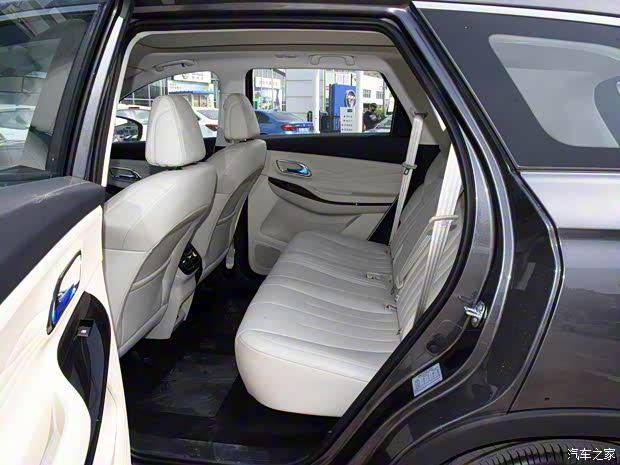 長(zhǎng)安汽車 長(zhǎng)安歐尚X7 EV 2020款 尊享型405 長(zhǎng)安汽車 長(zhǎng)安歐尚X7 EV 2020款 尊享型405