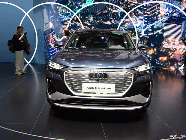一汽-大众奥迪 奥迪Q4 e-tron 2022款 50 e-tron quattro 一汽-大众奥迪 奥迪Q4 e-tron 2022款 50 e-tron quattro