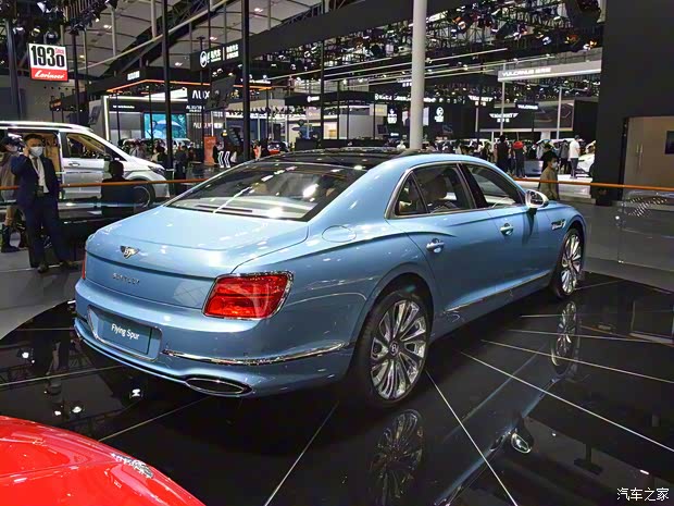 宾利 飞驰 2022款 6.0T W12 Mulliner 宾利 飞驰 2022款 6.0T W12 Mulliner