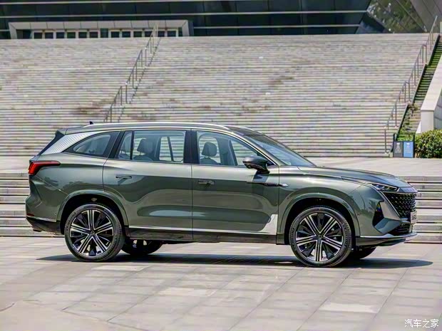 上汽集團 榮威RX9 2022款 2.0T 基本型