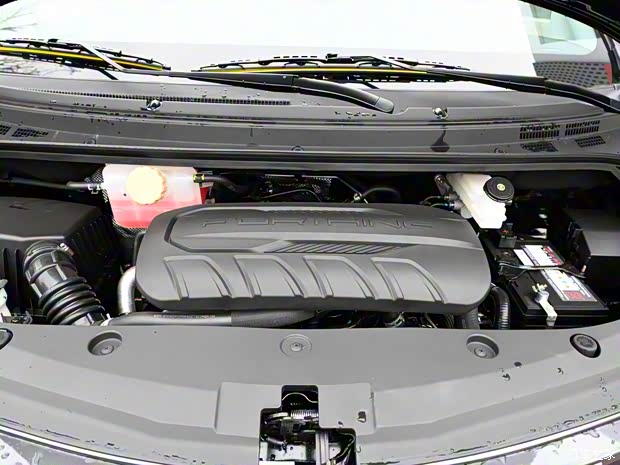 東風風行 風行M7 2022款 領(lǐng)爵款 2.0T 自動侯爵版