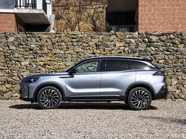 北京汽车 北京X7 2023款 1.5TD DCT尊享+版 北京汽车 北京X7 2023款 1.5TD DCT尊享+版