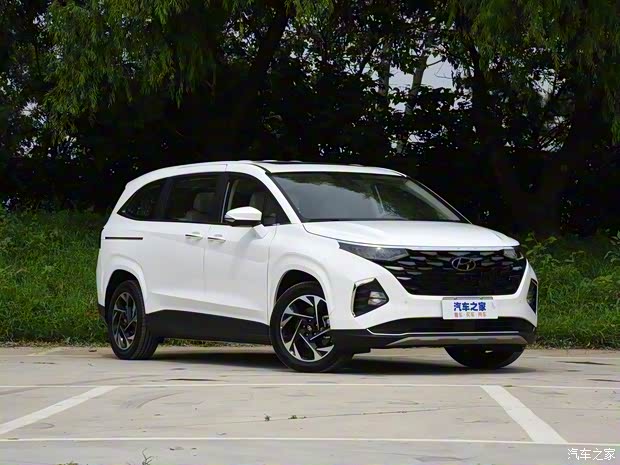 北京现代 库斯途 2021款 2.0T 智爱旗舰版