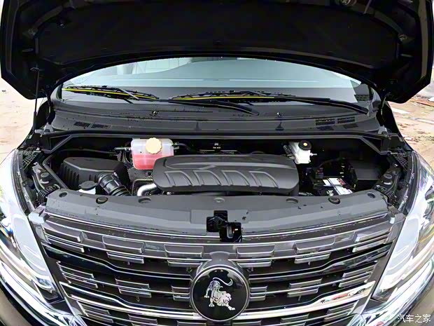 東風(fēng)風(fēng)行 風(fēng)行M7 2022款 領(lǐng)爵款 2.0T 自動侯爵版