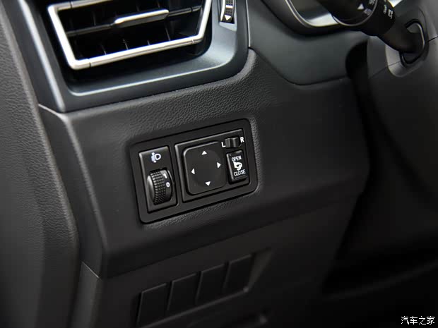 東風(fēng)風(fēng)行 風(fēng)行T5 2021款 1.5T 自動(dòng)豪華型