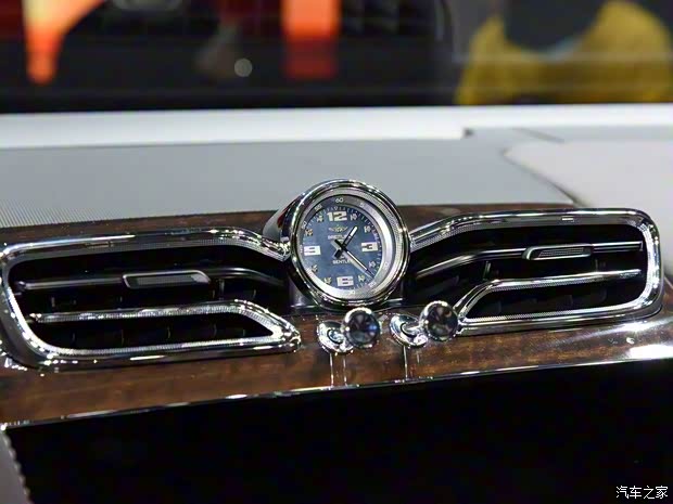 賓利 添越 2021款  4.0T V8