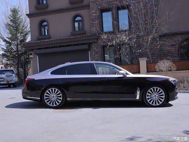 一汽紅旗 紅旗H9 2020款 3.0T 智聯(lián)旗領(lǐng)四座版 一汽紅旗 紅旗H9 2020款 3.0T 智聯(lián)旗領(lǐng)四座版