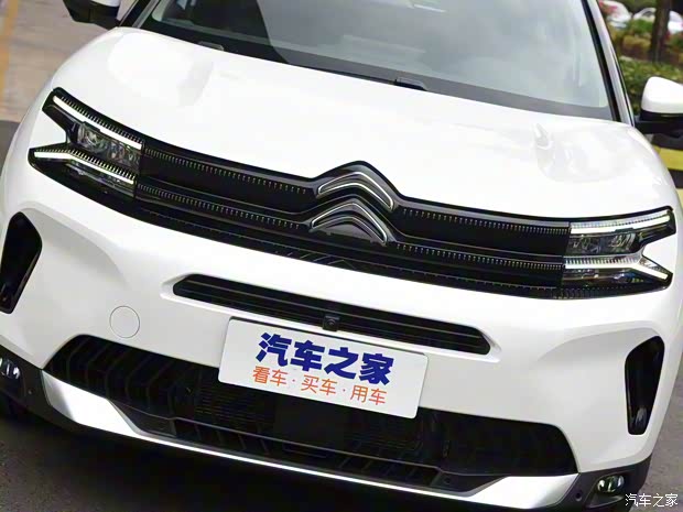 东风雪铁龙 天逸 C5 AIRCROSS 2022款 BEYOND 360THP 不再犹豫版 东风雪铁龙 天逸 C5 AIRCROSS 2022款 BEYOND 360THP 不再犹豫版