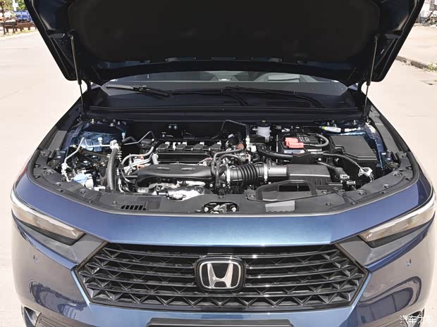 广汽本田 雅阁 2023款 260TURBO 中配版 广汽本田 雅阁 2023款 260TURBO 中配版