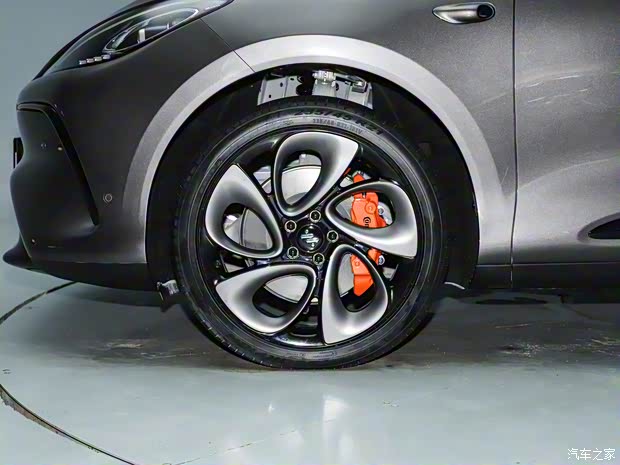 智己汽车 智己LS6 2023款 高配 智己汽车 智己LS6 2023款 高配