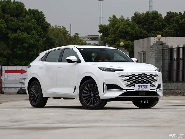 长安汽车 长安UNI-K 2021款 2.0T 卓越型 长安汽车 长安UNI-K 2021款 2.0T 卓越型