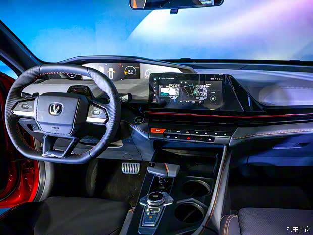 長(zhǎng)安汽車(chē) 長(zhǎng)安UNI-V 2022款 基本型