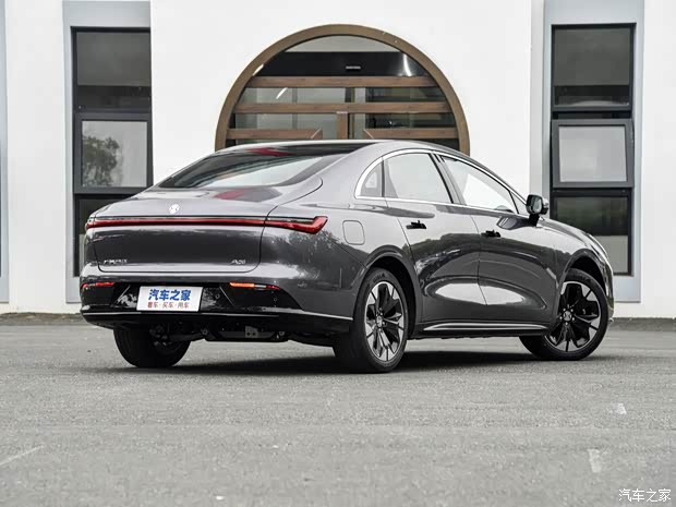 合创汽车 合创A06 2022款 550A