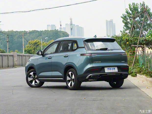 上汽通用五菱 五菱星云 2023款 2.0L HEV 低配版