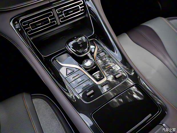 比亞迪 護衛(wèi)艦07 2022款 DM-i