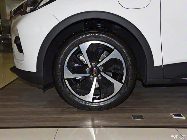 一汽红旗 红旗E-HS3 2019款 两驱舒适型 一汽红旗 红旗E-HS3 2019款 两驱舒适型