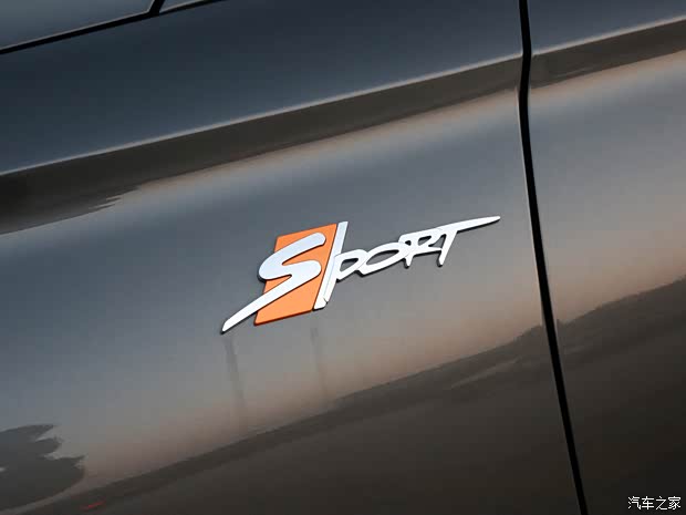 长安汽车 长安欧尚X5 2022款 1.5T DCT旋风冲锋版