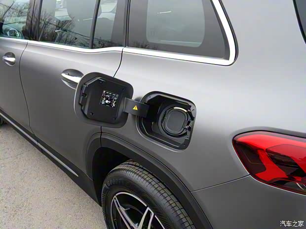 北京奔馳 奔馳EQB 2022款 EQB 350 4MATIC 首發(fā)特別版